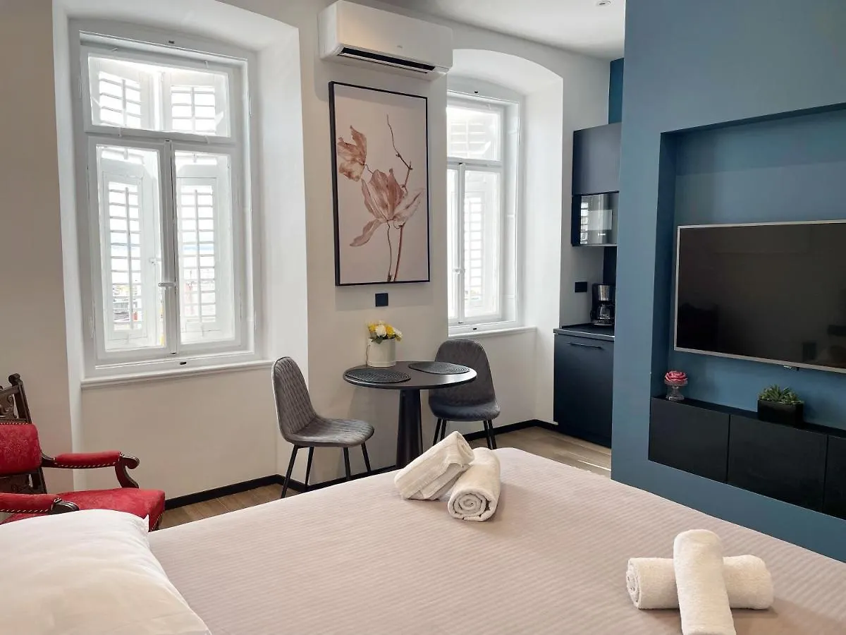 Navis City Apartments Pula