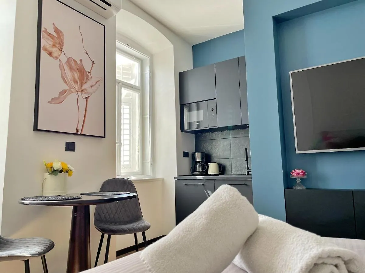 Navis City Apartments Pula