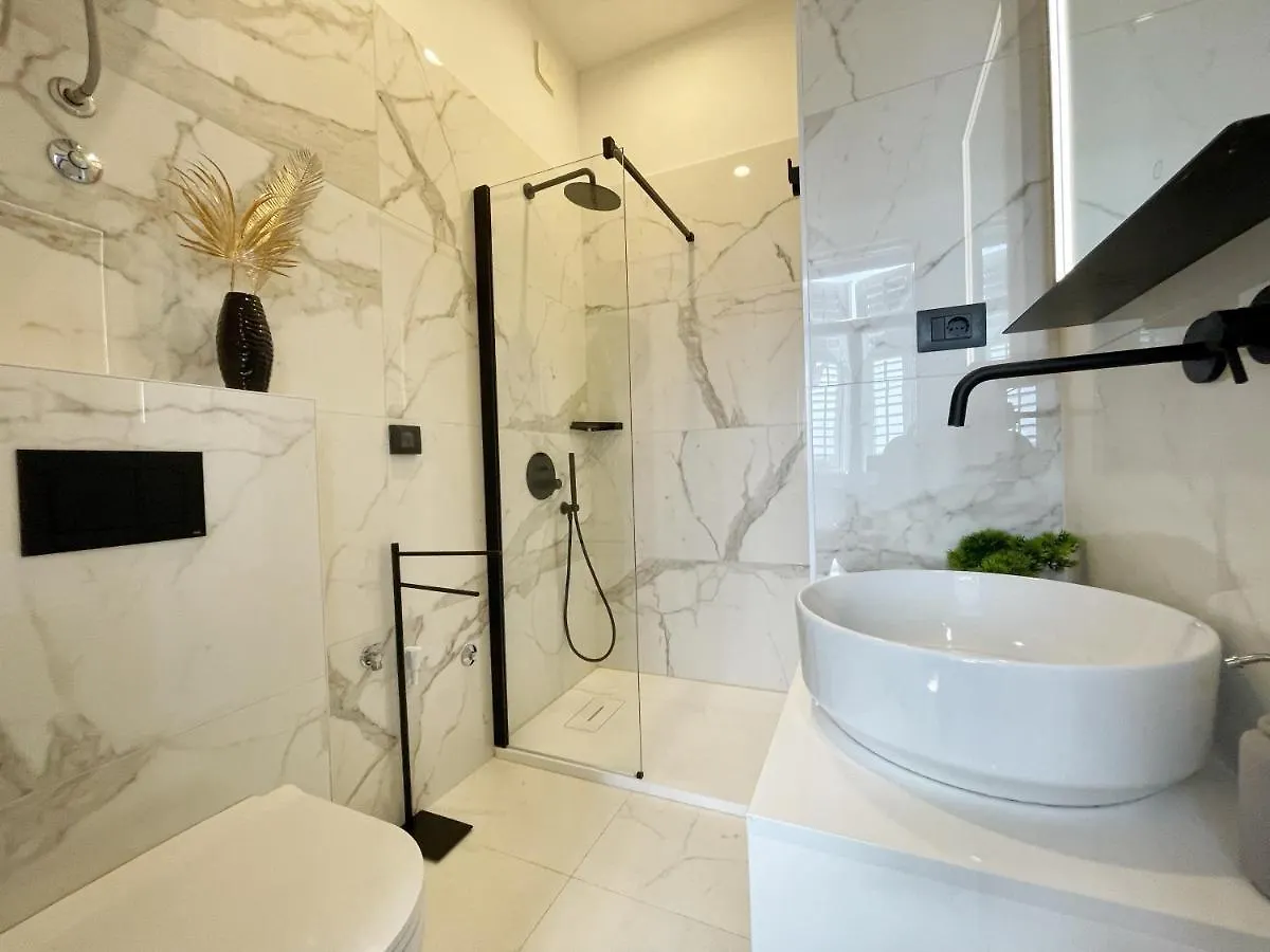 Navis City Apartments Pula