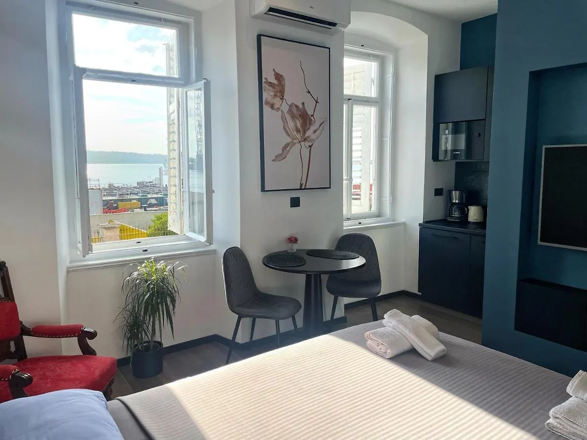Navis City Apartments Pula