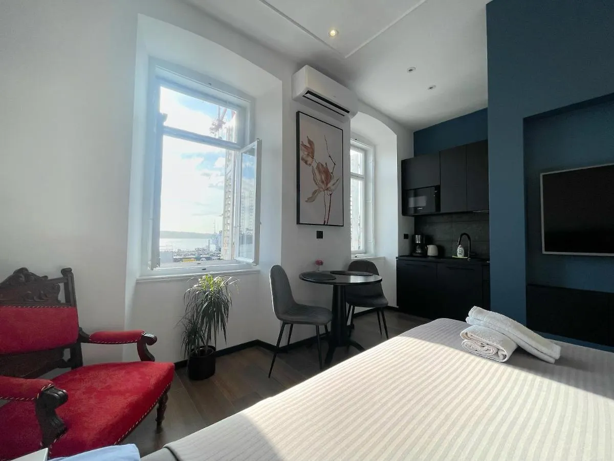 Navis City Apartments Pula Croatia