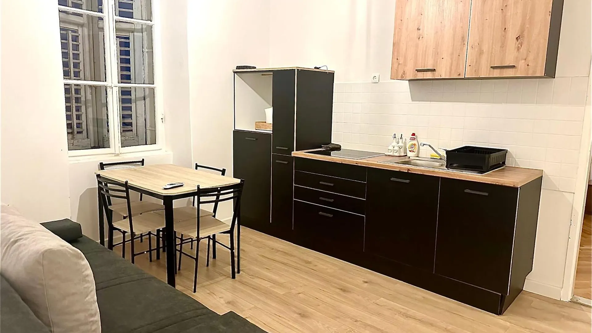 Navis City Apartments Pula 0*,  Croatia